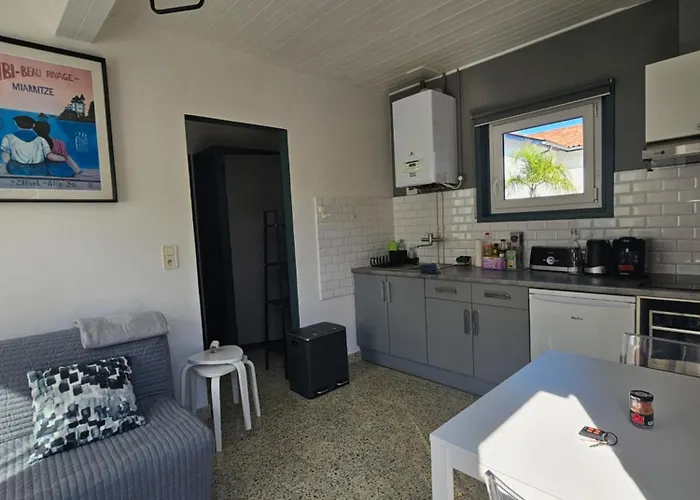 T2 3 Etoiles, Agreable Avec Jardin, A Pied Bidart