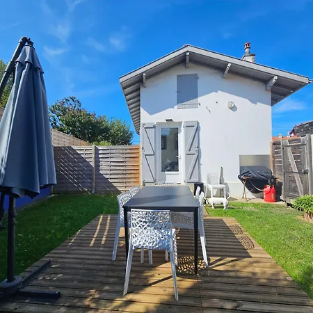 T2 3 Etoiles, Agreable Avec Jardin, A Pied Lägenhet Bidart